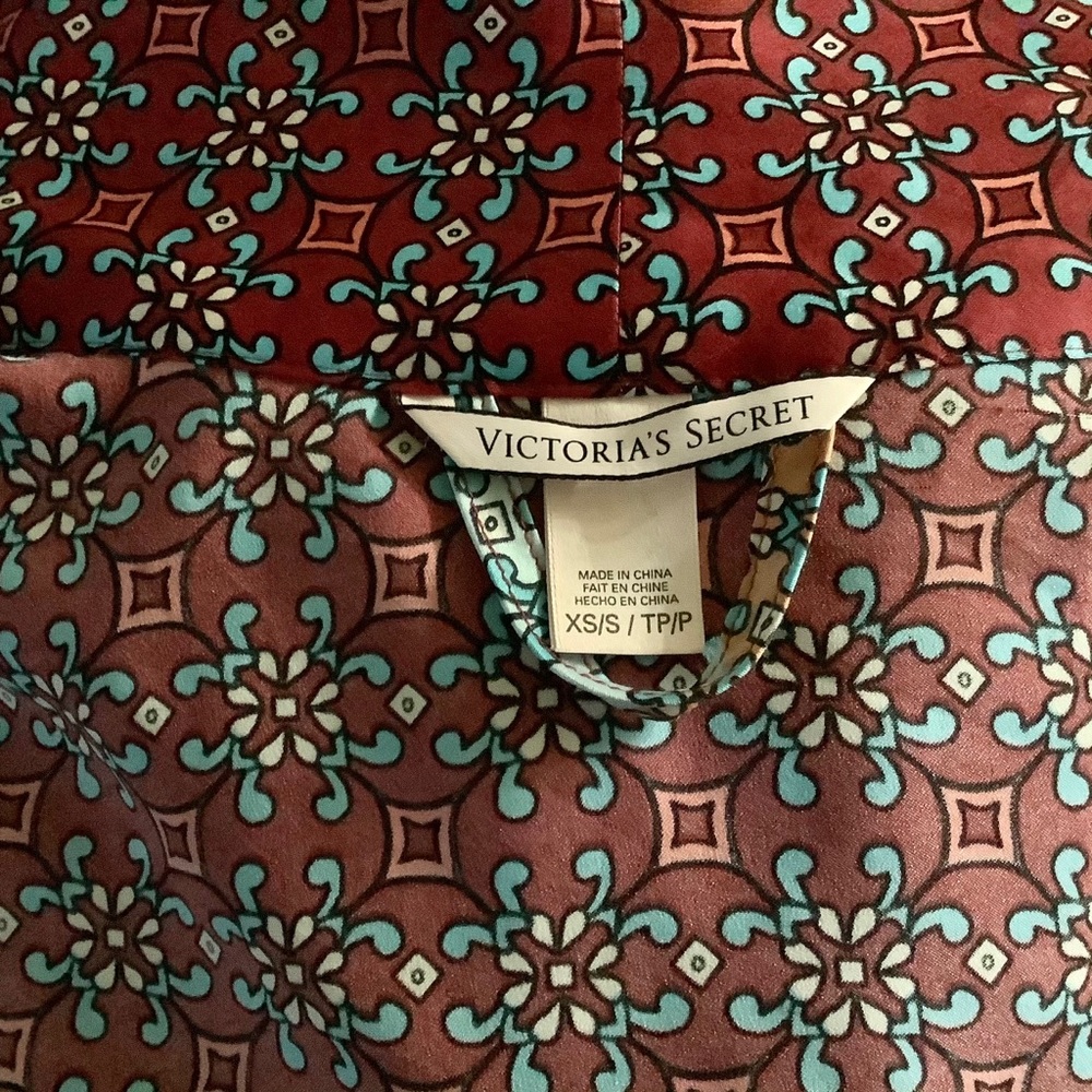 Victoria’s Secret “Silk” Robe - Picture 4 of 6